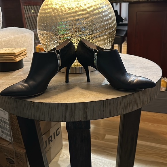 Michael Kors suede and leather booties - Picture 3 of 8